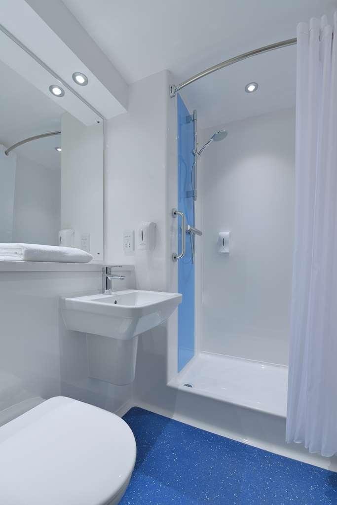 Travelodge Bath Central מראה חיצוני תמונה
