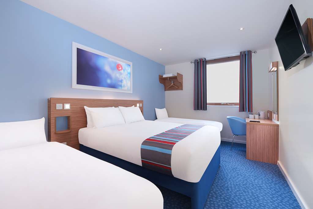 Travelodge Bath Central חדר תמונה